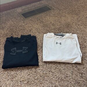 Under Armour Black and White Long Sleeve Performance Tops